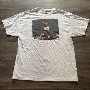 Muhammad Ali Over Liston Boxing The Greatest Officially Licensed T-Shirt Men 2XL